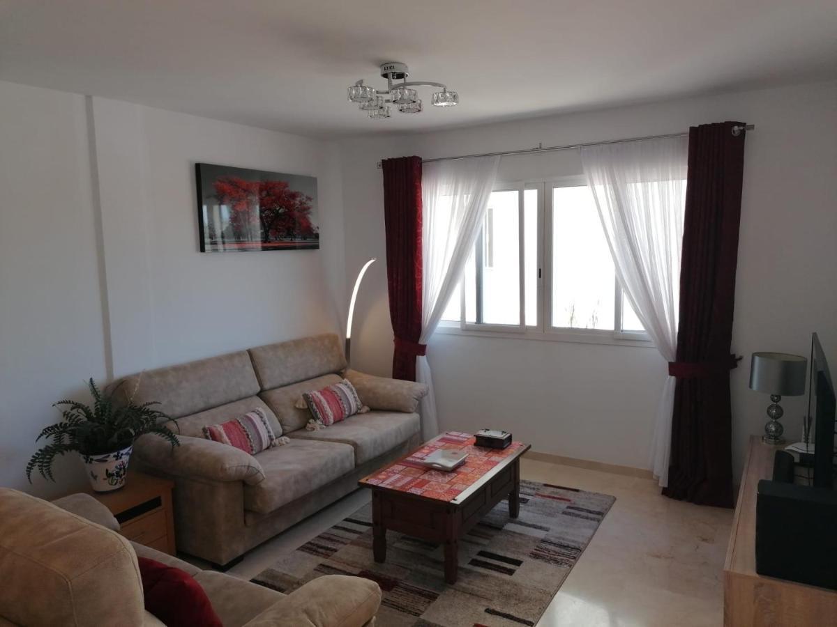 Exquisite Modern 2-bed House In El Pinar De Holiday home
