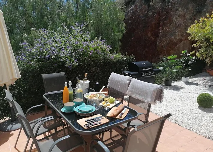 Exquisite Modern 2-Bed House In El Pinar De Bedar